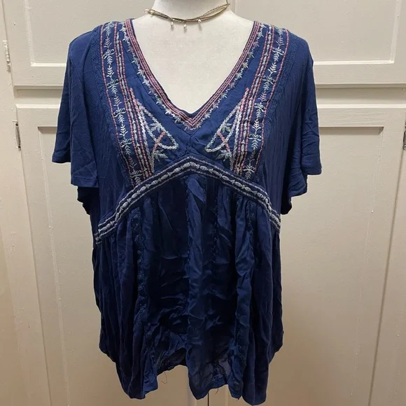 Knox Rose Blue Embroided Top - Picture 1 of 7